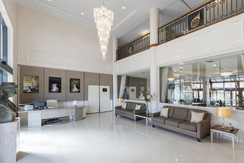 Hotel Diana - Tourism Gold Coast 2