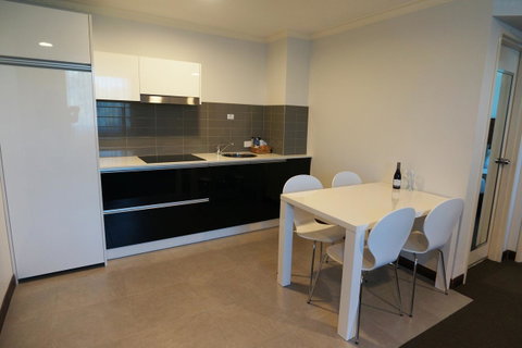 Hotel Diana - Tourism Gold Coast 43