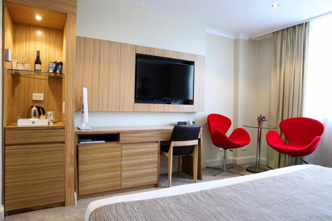 Hotel Diana - Tourism Gold Coast 40