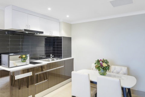 Hotel Diana - Tourism Gold Coast 41