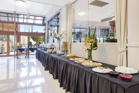 Hotel Diana - Tourism Gold Coast 6