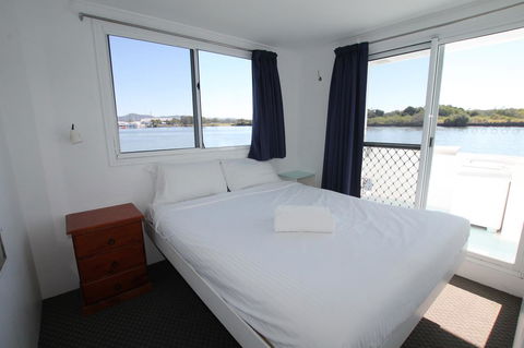 Coomera Houseboats - Gold Coast 14
