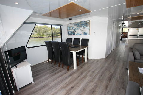 Coomera Houseboats - Gold Coast 36