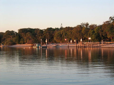 Coomera Houseboats - Gold Coast 2