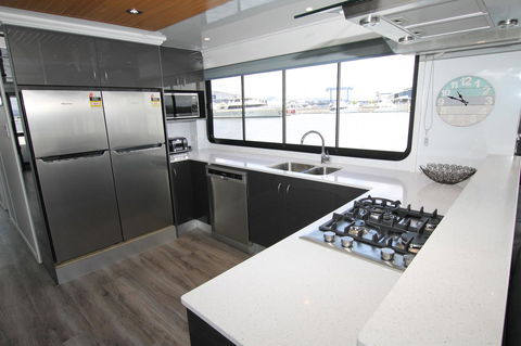 Coomera Houseboats - Gold Coast 37
