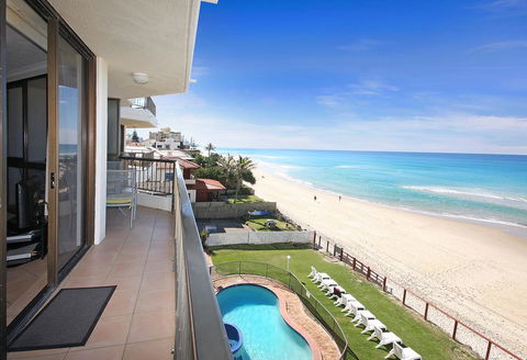Spindrift On The Beach - Absolute Beachfront - Tourism Gold Coast 0