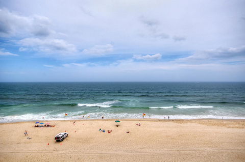 Spindrift On The Beach - Absolute Beachfront - Tourism Gold Coast 28