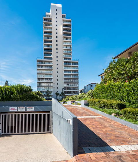 The Penthouses Apartments - Tourism Gold Coast 20