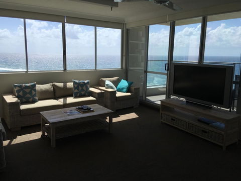 The Penthouses Apartments - Tourism Gold Coast 34