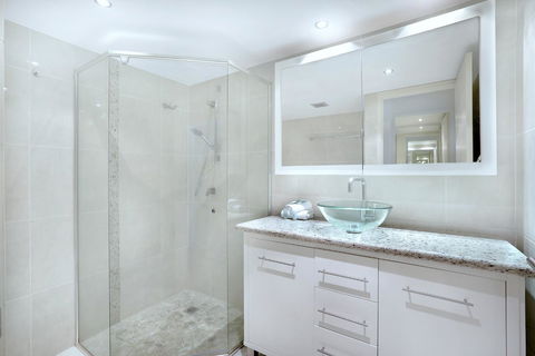 Genesis Apartments By Gold Coast Premium - Tourism Gold Coast 33