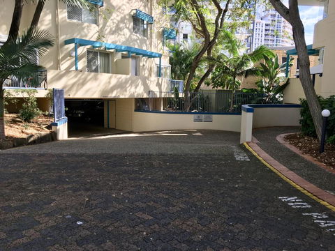 CHA Private Apts Diamond Beach - Tourism Gold Coast 2