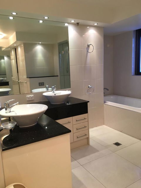 Surfers Century Oceanside Apartments - Tourism Gold Coast 22