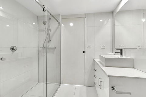 Surfers Century Oceanside Apartments - Tourism Gold Coast 3