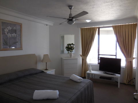 Surfers Century Oceanside Apartments - Tourism Gold Coast 39