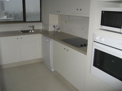 Surfers Century Oceanside Apartments - Tourism Gold Coast 35