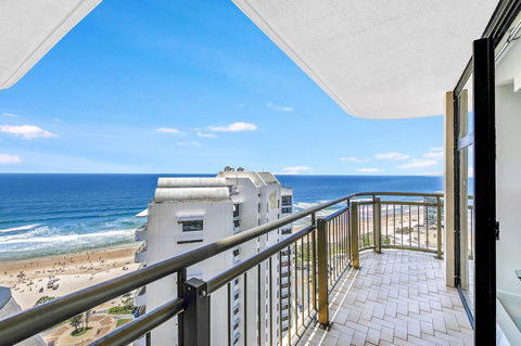 Beachcomber Holiday Apartment - Tourism Gold Coast 4