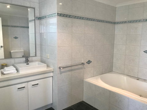 Rainbow Bay Resort Holiday Apartments - Tourism Gold Coast 5