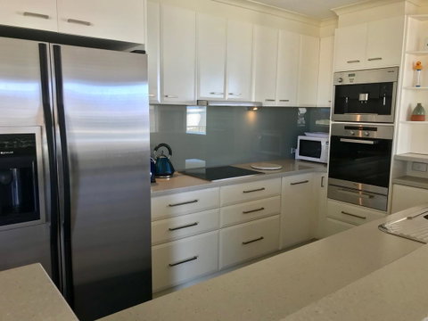 Rainbow Bay Resort Holiday Apartments - Tourism Gold Coast 10
