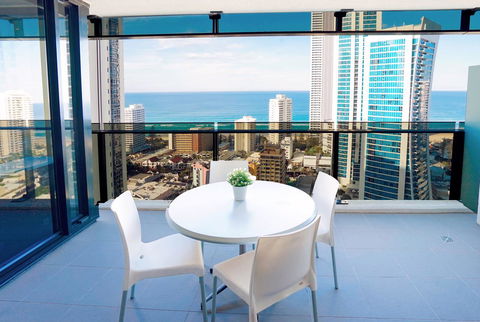 Circle On Cavill Surfers Paradise Apartments-Holiday Paradise - Tourism Gold Coast 2