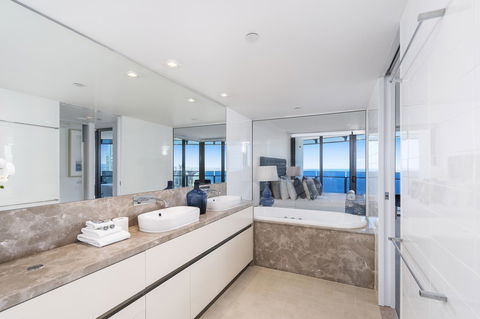 Soul 2 & 3 Bedroom Ocean View - We Accommodate - Tourism Gold Coast 9
