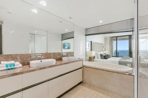 Soul 2 & 3 Bedroom Ocean View - We Accommodate - Tourism Gold Coast 2