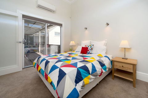 Waterstreet Apartment - Tourism Gold Coast 0