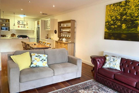 Wattle Terrace - Gold Coast 0