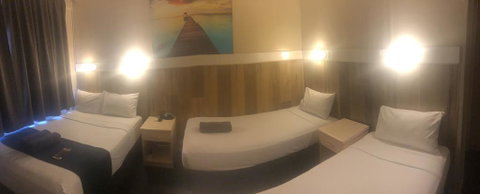 Wattle Tree Motel - Tourism Gold Coast 1