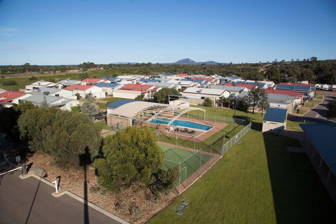 Wavecrest Village & Tourist Park - Tourism Gold Coast 1