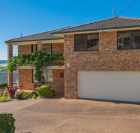 Waves  Caves - Gold Coast