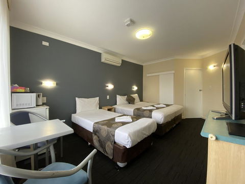 Welcome Inn 277 - Tourism Gold Coast 1