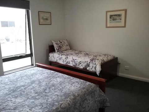Wentworth Wharf B&B - Tourism Gold Coast 0