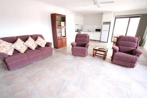 Wentworth Wharf B&B - Tourism Gold Coast 2