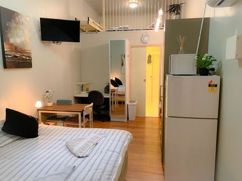 Westside Studio Apartments - Tourism Gold Coast 1