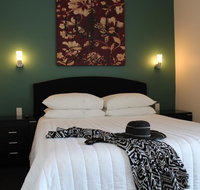 Whale Inn  Restaurant - Tourism Gold Coast