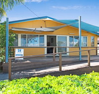 Wheelchair Friendly with water views - Welsby Pde Bongaree - Tourism Gold Coast