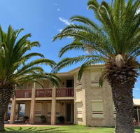 Whispering Palms - Tourism Gold Coast