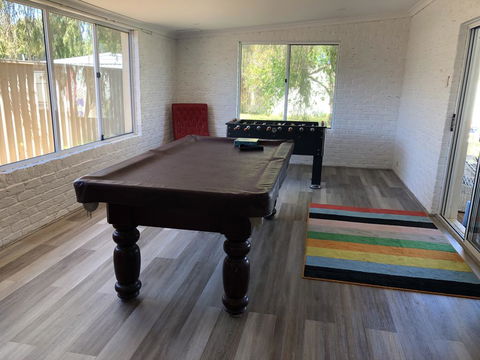 White Cottage - Tourism Gold Coast 1