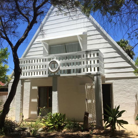 White Cottage - Tourism Gold Coast 3