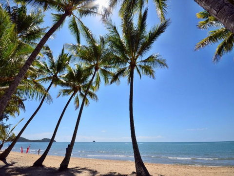 Whitehouse - Palm Cove - Tourism Gold Coast 3