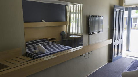 Windsor Motel - Tourism Gold Coast 1