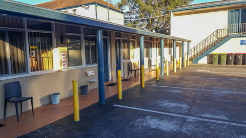 Windsor Motel - Tourism Gold Coast 3
