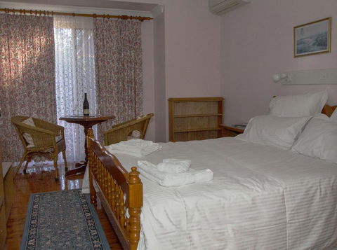 Wine Country Drive Guest House - Gold Coast 2