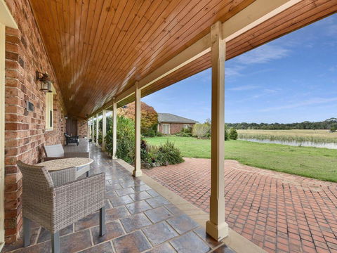 Wine Country Homestead Estate - Gold Coast 2