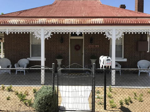 Woodstock Cottage - Tourism Gold Coast 0