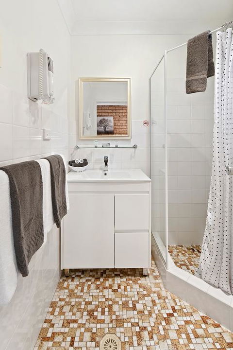 Woongarra Motel - Tourism Gold Coast 3
