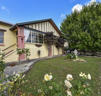 Wyatt Guest House - Tourism Gold Coast