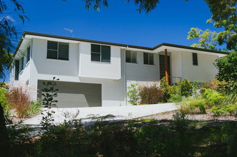 YARINGA - Retreat Style Accomodation With Swimming Pool - Tourism Gold Coast 1