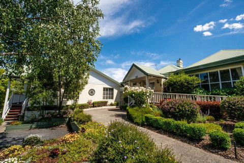 Yarra Gables - Tourism Gold Coast 1