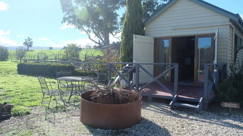 Yea Wood Duck Cabin - Tourism Gold Coast 1